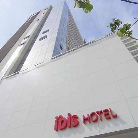 Hotel Ibis Osasco Esterno foto